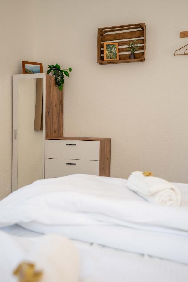 Moderne Wohnung Mit Parkplatz Ostermundigen Luaran gambar